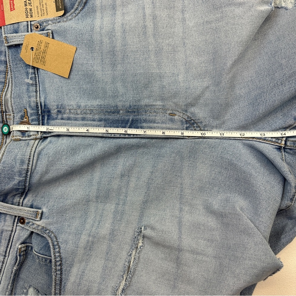 Levi’s High Waisted Distressed Mom Jeans Size 24W plus NWT - Picture 10 of 16
